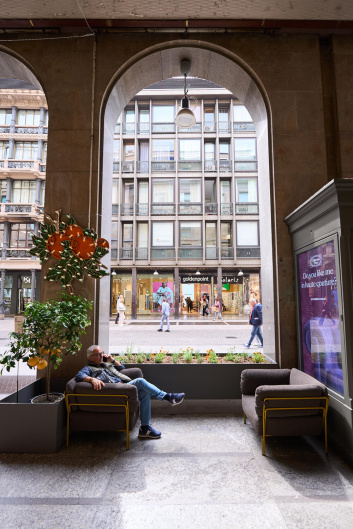 Fotoservizio/SS 2024/DESIGN/EVENTO/MARELLA/DP2/8