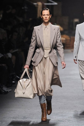 Fotoservizio/FW 2012-2013/WOMEN/TRUSSARDI/2