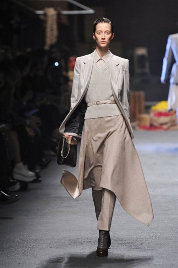 Fotoservizio/FW 2012-2013/WOMEN/TRUSSARDI/3