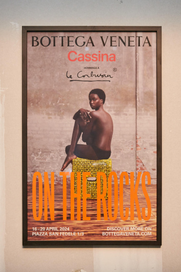 Fotoservizio/SS 2024/DESIGN/EVENTO/BOTTEGA VENETA/DP2/23