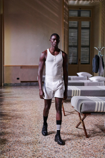 Fotoservizio/SS 2024/DESIGN/EVENTO_CULTURALE/THOM BROWNE/DP2/7