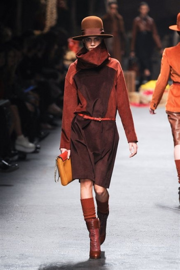 Fotoservizio/FW 2012-2013/WOMEN/TRUSSARDI/12
