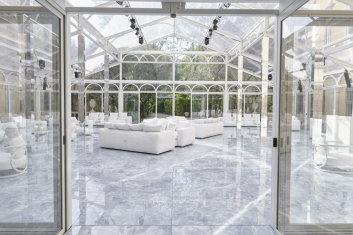 Fotoservizio/SS 2024/DESIGN/EVENTO_CULTURALE/VERSACE/DP2/1