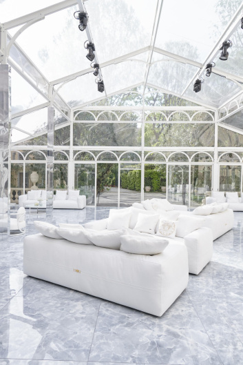 Fotoservizio/SS 2024/DESIGN/EVENTO_CULTURALE/VERSACE/DP2/3