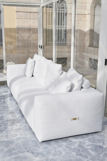 Fotoservizio/SS 2024/DESIGN/EVENTO_CULTURALE/VERSACE/DP2/16