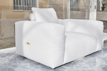 Fotoservizio/SS 2024/DESIGN/EVENTO_CULTURALE/VERSACE/DP2/10