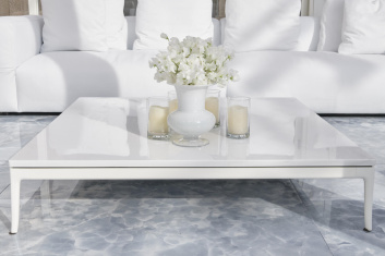 Fotoservizio/SS 2024/DESIGN/EVENTO_CULTURALE/VERSACE/DP2/12