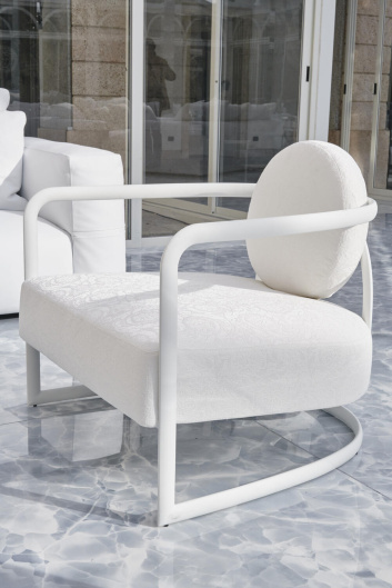 Fotoservizio/SS 2024/DESIGN/EVENTO_CULTURALE/VERSACE/DP2/13