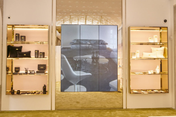 Fotoservizio/SS 2024/DESIGN/EVENTO_CULTURALE/VERSACE/DP2/31