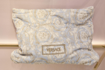 Fotoservizio/SS 2024/DESIGN/EVENTO_CULTURALE/VERSACE/DP2/17