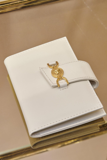 Fotoservizio/SS 2024/DESIGN/EVENTO_CULTURALE/VERSACE/DP2/34