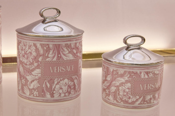 Fotoservizio/SS 2024/DESIGN/EVENTO_CULTURALE/VERSACE/DP2/47