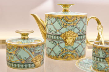 Fotoservizio/SS 2024/DESIGN/EVENTO_CULTURALE/VERSACE/DP2/67