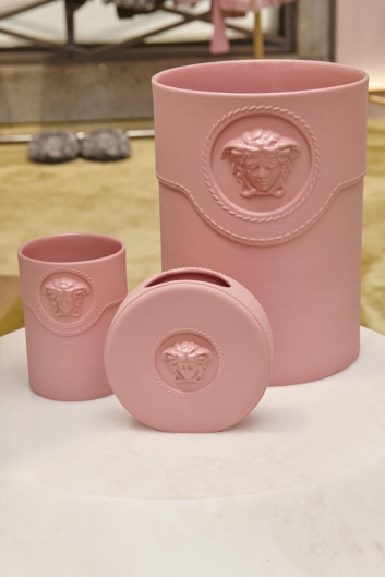 Fotoservizio/SS 2024/DESIGN/EVENTO_CULTURALE/VERSACE/DP2/94