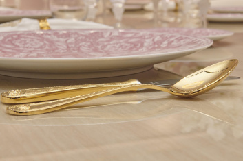 Fotoservizio/SS 2024/DESIGN/EVENTO_CULTURALE/VERSACE/DP2/91