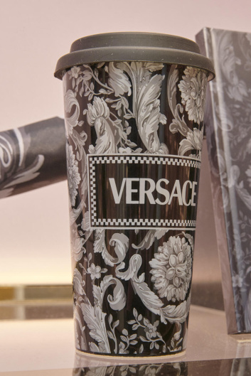 Fotoservizio/SS 2024/DESIGN/EVENTO_CULTURALE/VERSACE/DP2/103