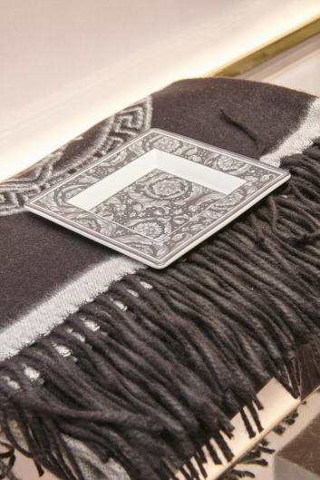 Fotoservizio/SS 2024/DESIGN/EVENTO_CULTURALE/VERSACE/DP2/104