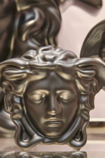 Fotoservizio/SS 2024/DESIGN/EVENTO_CULTURALE/VERSACE/DP2/113