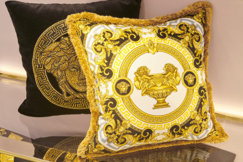 Fotoservizio/SS 2024/DESIGN/EVENTO_CULTURALE/VERSACE/DP2/19