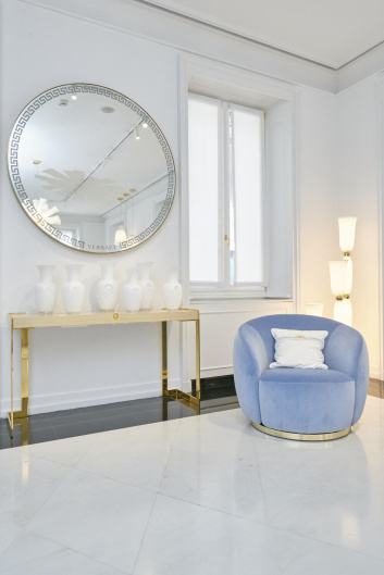 Fotoservizio/SS 2024/DESIGN/EVENTO_CULTURALE/VERSACE/DP2/37