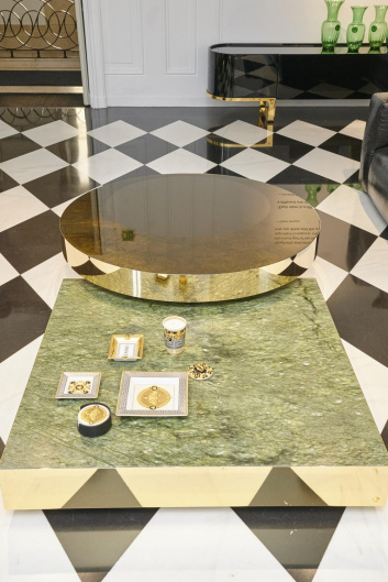 Fotoservizio/SS 2024/DESIGN/EVENTO_CULTURALE/VERSACE/DP2/54