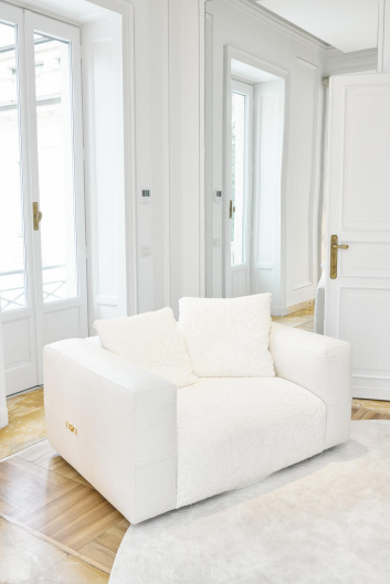 Fotoservizio/SS 2024/DESIGN/EVENTO_CULTURALE/VERSACE/DP2/86