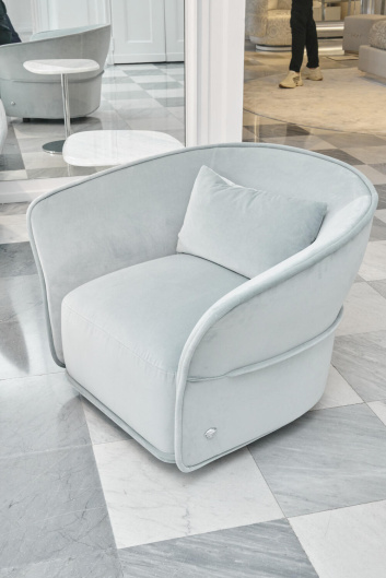 Fotoservizio/SS 2024/DESIGN/EVENTO_CULTURALE/VERSACE/DP2/104