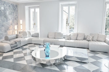 Fotoservizio/SS 2024/DESIGN/EVENTO_CULTURALE/VERSACE/DP2/105