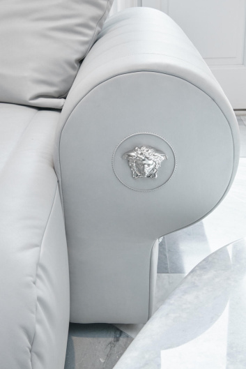 Fotoservizio/SS 2024/DESIGN/EVENTO_CULTURALE/VERSACE/DP2/110