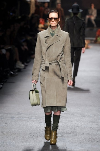 Fotoservizio/FW 2012-2013/WOMEN/TRUSSARDI/15
