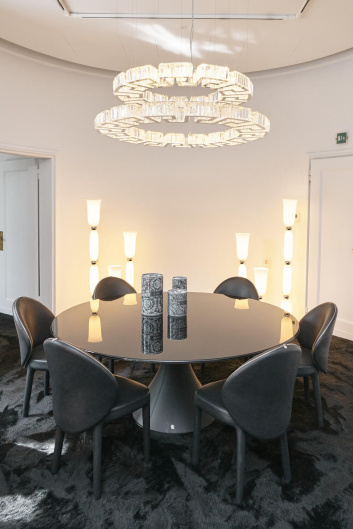 Fotoservizio/SS 2024/DESIGN/EVENTO_CULTURALE/VERSACE/DP2/135