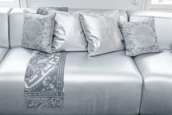 Fotoservizio/SS 2024/DESIGN/EVENTO_CULTURALE/VERSACE/DP2/131