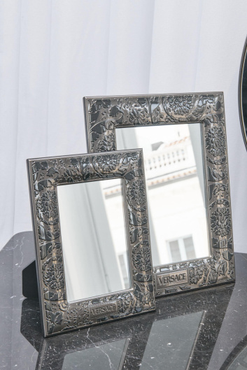 Fotoservizio/SS 2024/DESIGN/EVENTO_CULTURALE/VERSACE/DP2/144