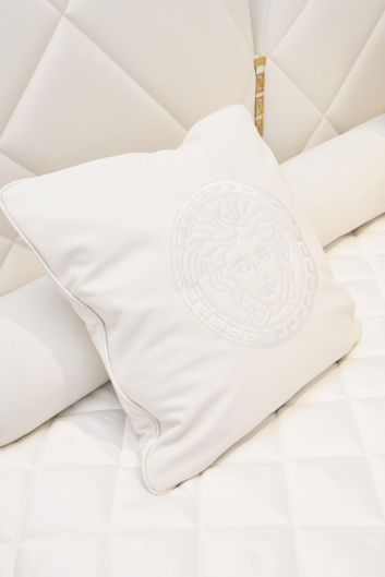 Fotoservizio/SS 2024/DESIGN/EVENTO_CULTURALE/VERSACE/DP2/157