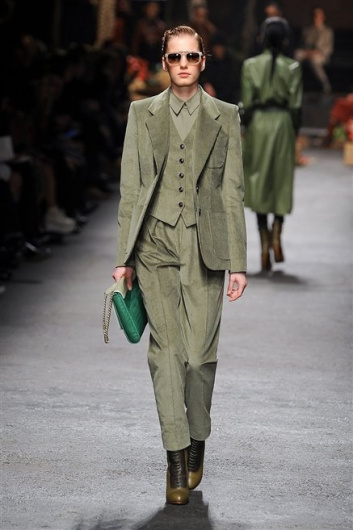 Fotoservizio/FW 2012-2013/WOMEN/TRUSSARDI/17