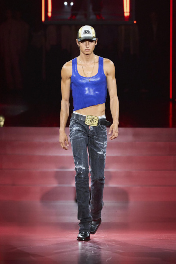 Fotoservizio/SS 2025/MEN/SFILATA/DSQUARED2/DP2/41
