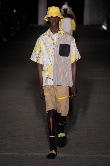 Fotoservizio/SS 2025/MEN/SFILATA/MSGM/DP2/21
