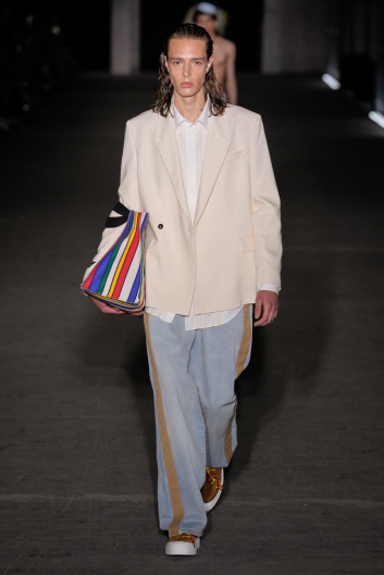 Fotoservizio/SS 2025/MEN/SFILATA/MSGM/DP2/18