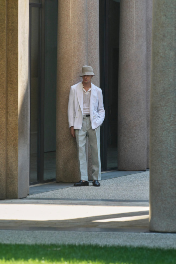 Fotoservizio/SS 2025/MEN/PRESENTAZIONE/BRIONI/DP2/10