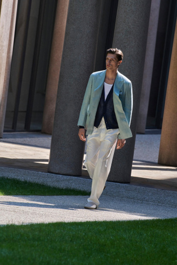 Fotoservizio/SS 2025/MEN/PRESENTAZIONE/BRIONI/DP2/30