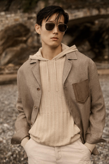 Fotoservizio/SS 2025/MEN/PRESENTAZIONE/BRETT JOHNSON/DP2/15