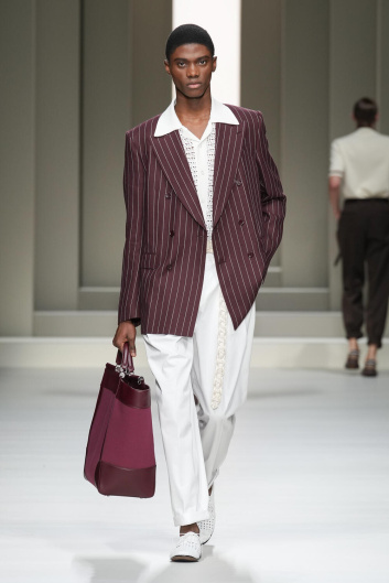 Fotoservizio/SS 2025/MEN/SFILATA/DOLCE & GABBANA/DP2/48
