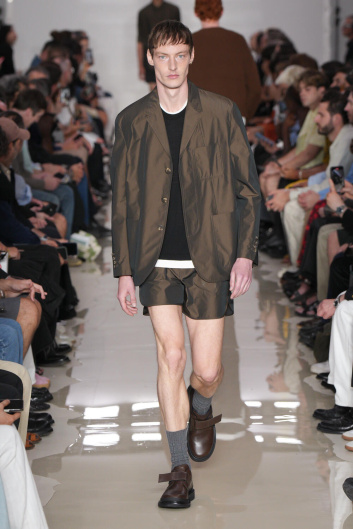 Fotoservizio/SS 2025/MEN/SFILATA/NEIL BARRETT/DP2/14