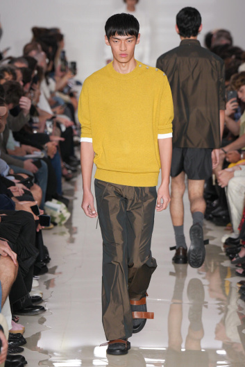 Fotoservizio/SS 2025/MEN/SFILATA/NEIL BARRETT/DP2/16
