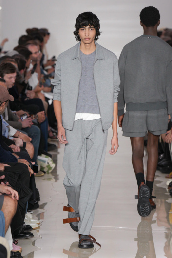 Fotoservizio/SS 2025/MEN/SFILATA/NEIL BARRETT/DP2/11