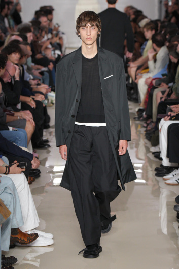 Fotoservizio/SS 2025/MEN/SFILATA/NEIL BARRETT/DP2/24