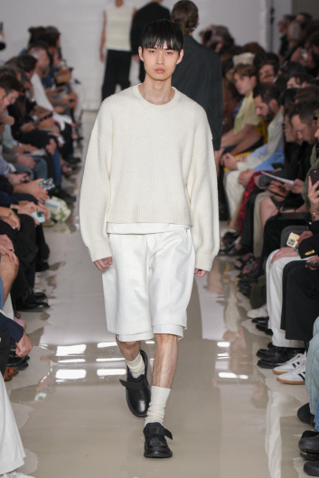 Fotoservizio/SS 2025/MEN/SFILATA/NEIL BARRETT/DP2/25