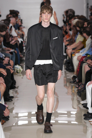 Fotoservizio/SS 2025/MEN/SFILATA/NEIL BARRETT/DP2/27