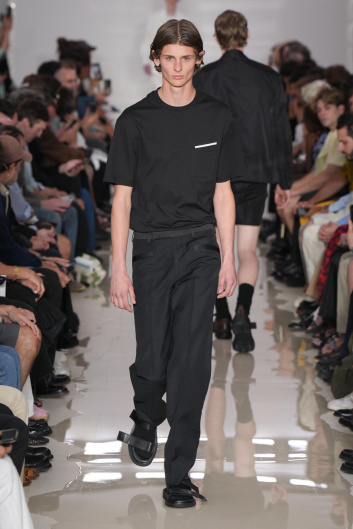 Fotoservizio/SS 2025/MEN/SFILATA/NEIL BARRETT/DP2/28
