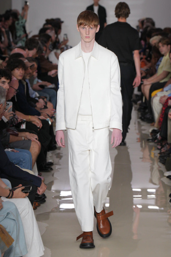 Fotoservizio/SS 2025/MEN/SFILATA/NEIL BARRETT/DP2/0